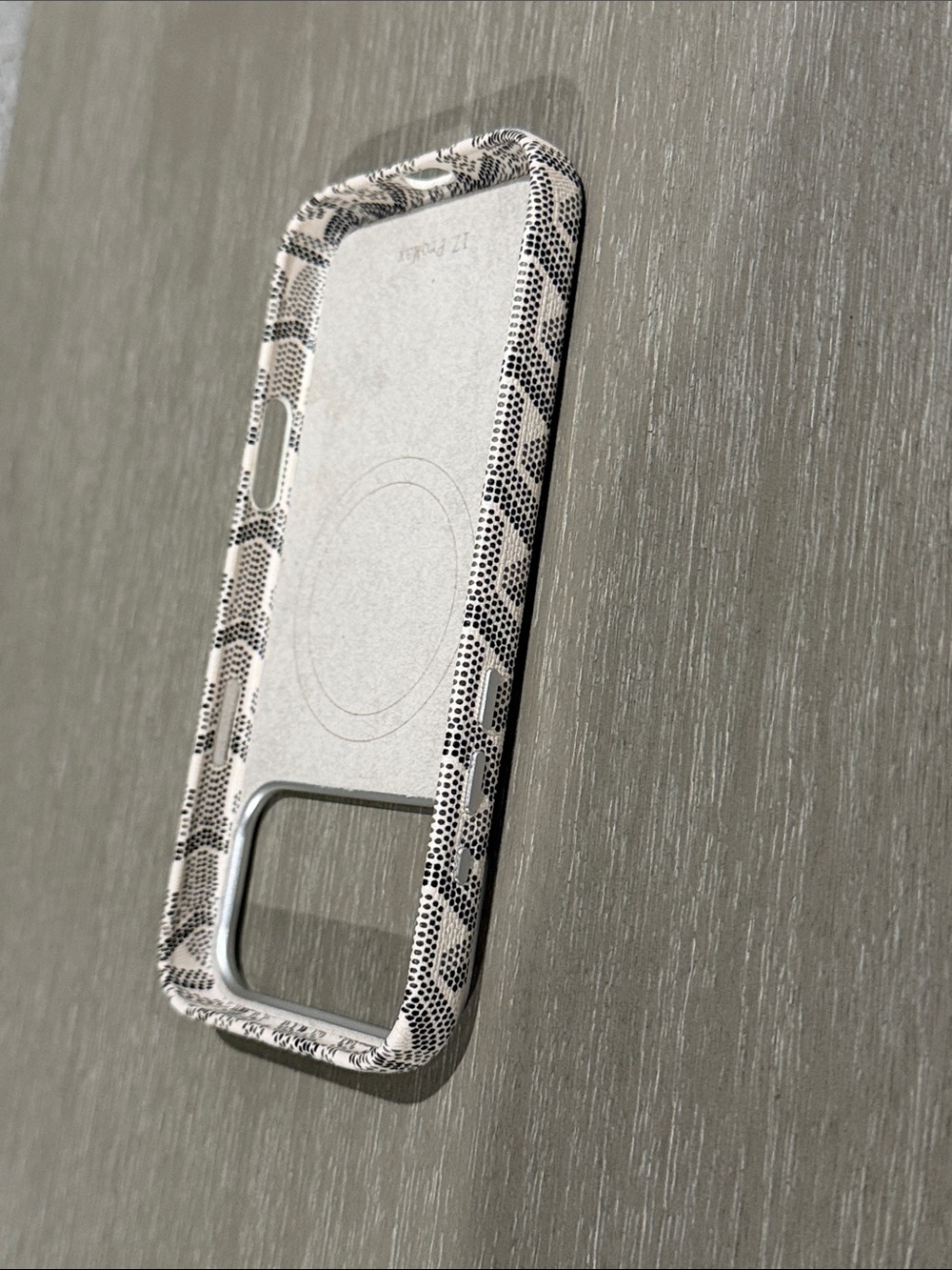 White Patterned iPhone 17 Pro Max Case - Picture 5 of 5